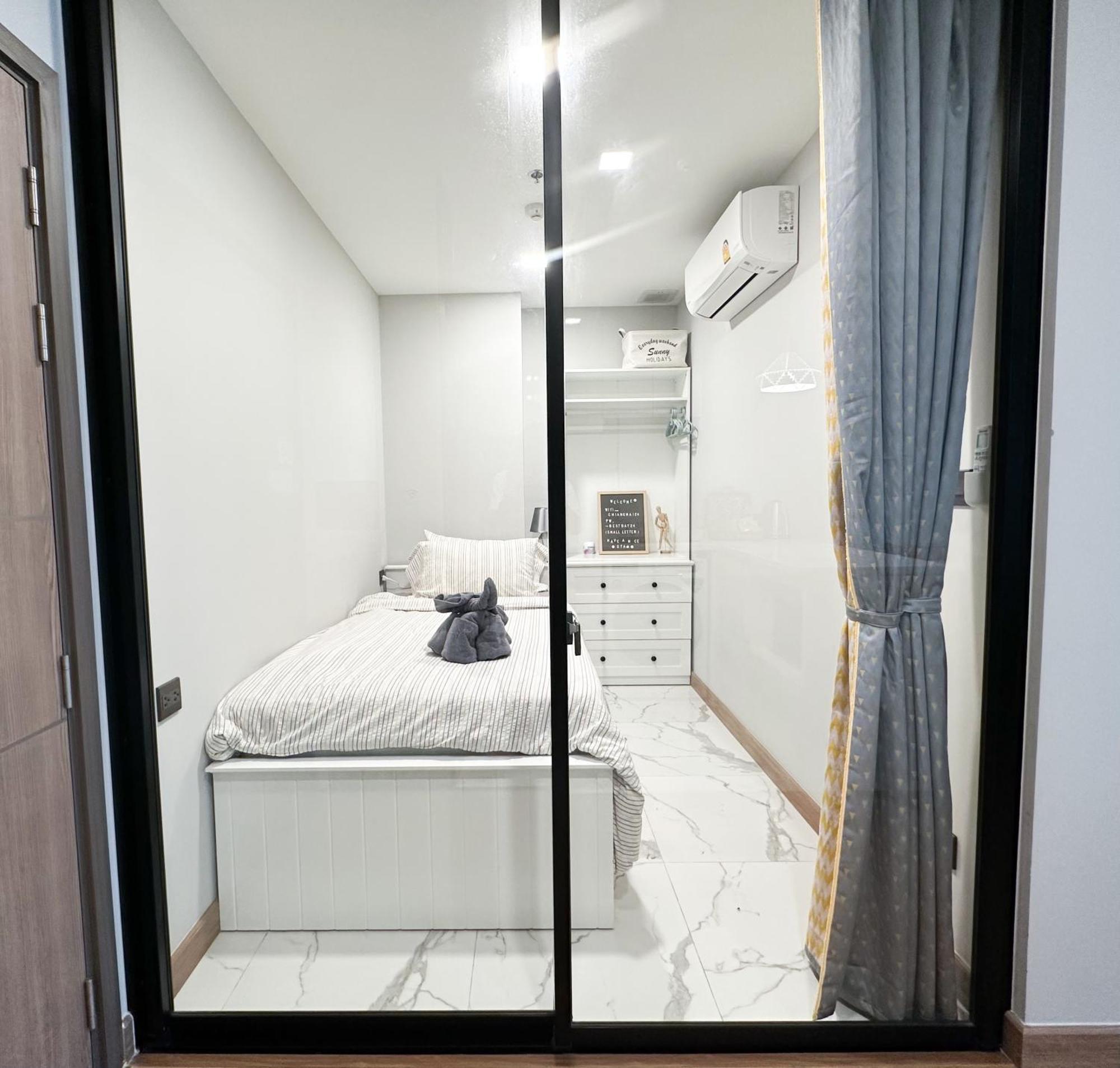 New & Cozy 2 Bedroom @ The Astra Sky River チエンマイ エクステリア 写真