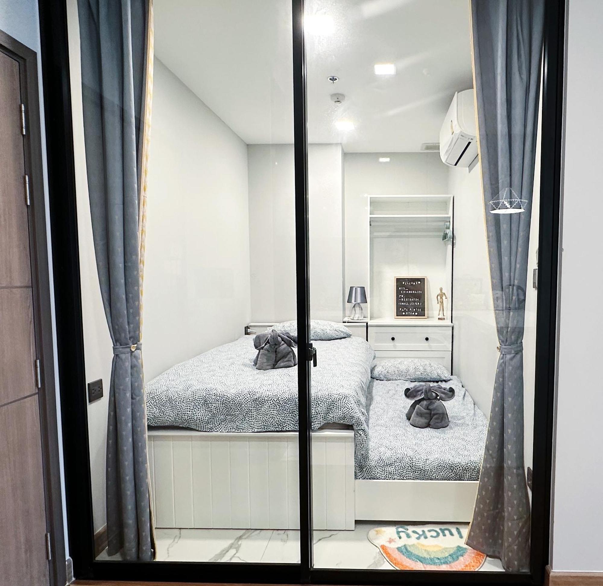 New & Cozy 2 Bedroom @ The Astra Sky River チエンマイ エクステリア 写真